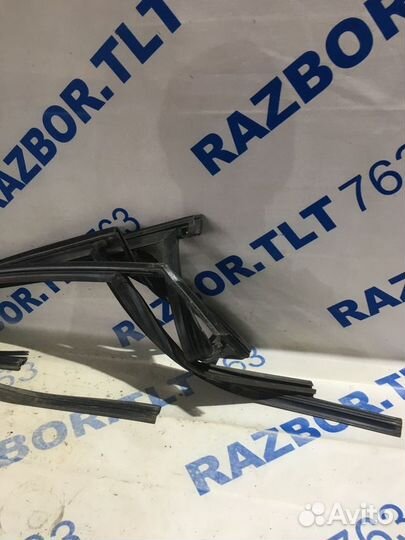 Уплотнитель рамки стекла ford focus 3 2.0 ат хетчб