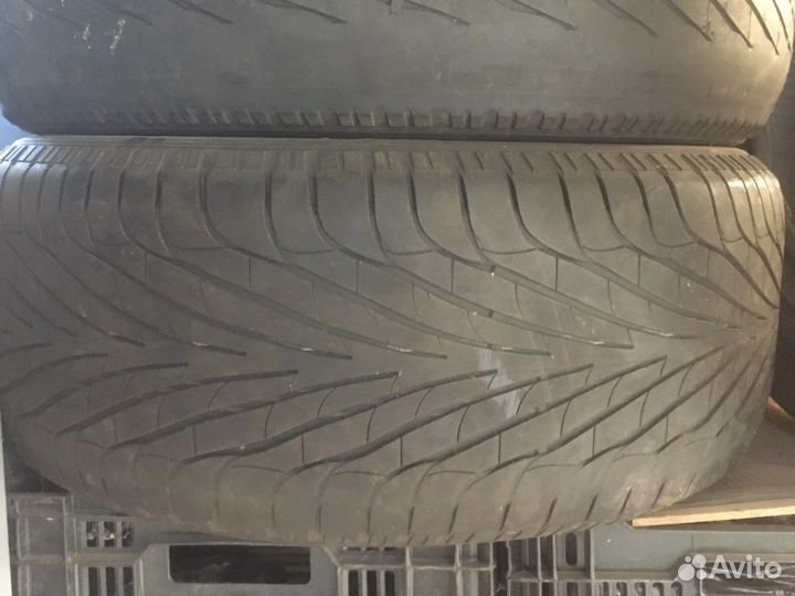 Goodyear Wrangler F1 WRL-2 2.25/60 R17