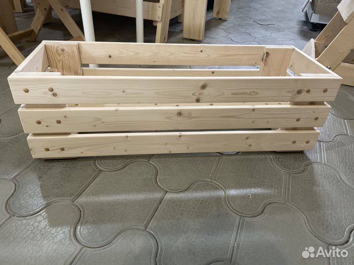 Ящики для цветов разного размера