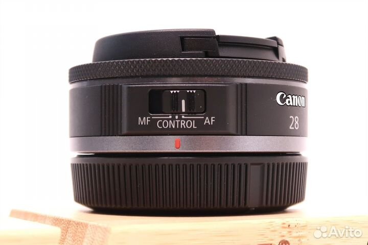 Объектив Canon RF 28mm f2.8 STM