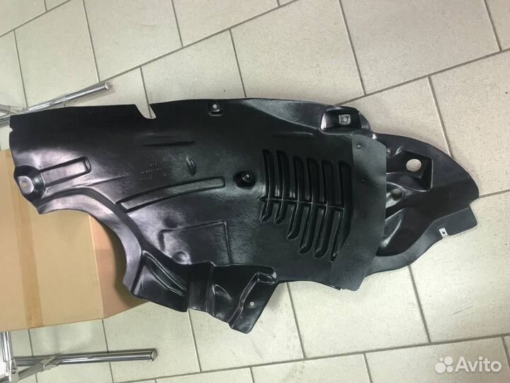 Подкрылок левый Mercedes E-class w212