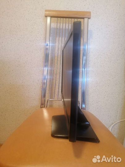 Монитор LG flatron e 1942