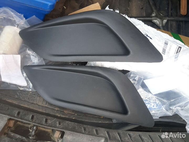 Заглушка в передний бампер птф Ford