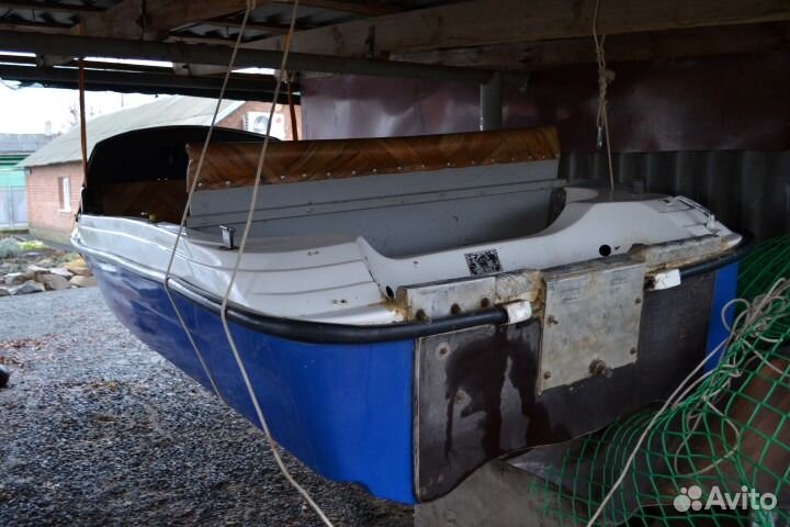 Лодка пластиковая 