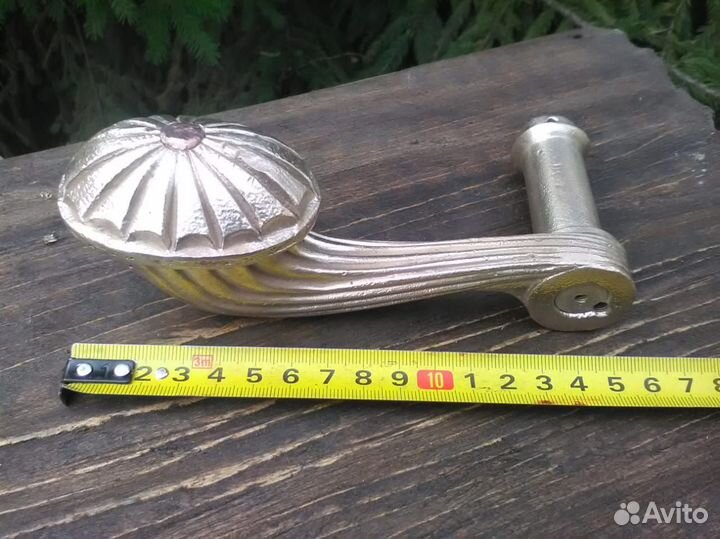 Бронзовая дверная ручка 18 век