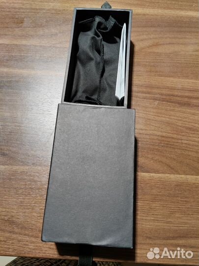 Коробка от селективного парфюма Goti