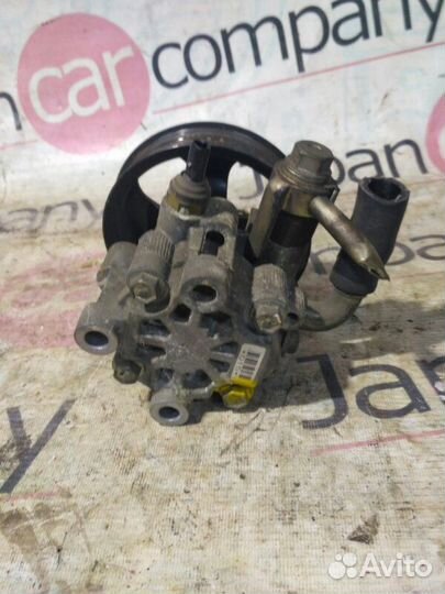 Насос гидроусилителя руля Toyota Avensis 1AZ