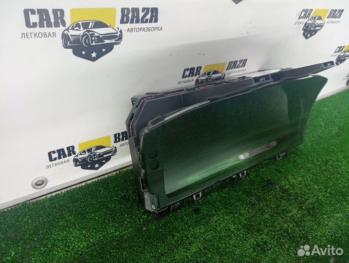 Панель приборов Jaguar F-Pace