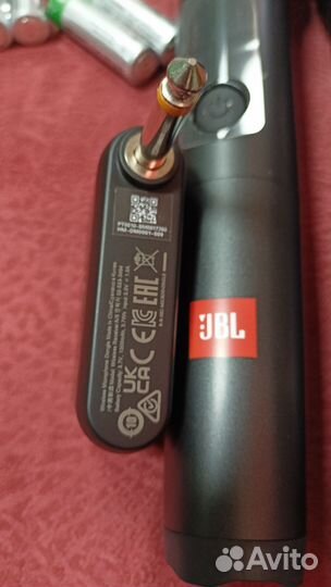 Радиомикрофоны JBL, Shure