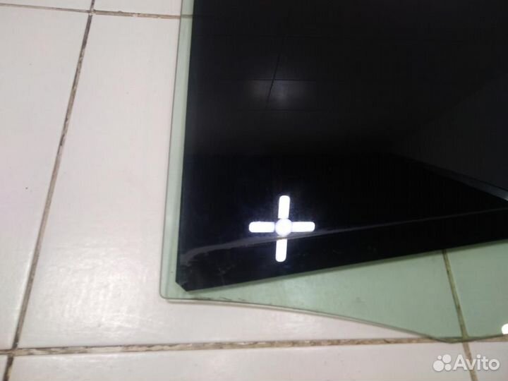 Стекло двери задней левой Volkswagen Tiguan 5N1 20