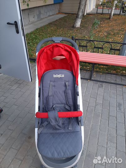 Прогулочная коляска