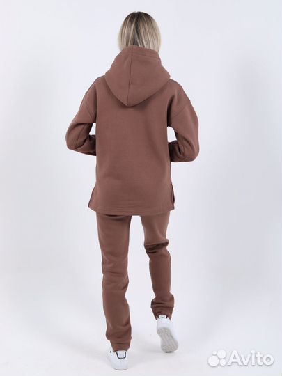 Спортивный костюм женский