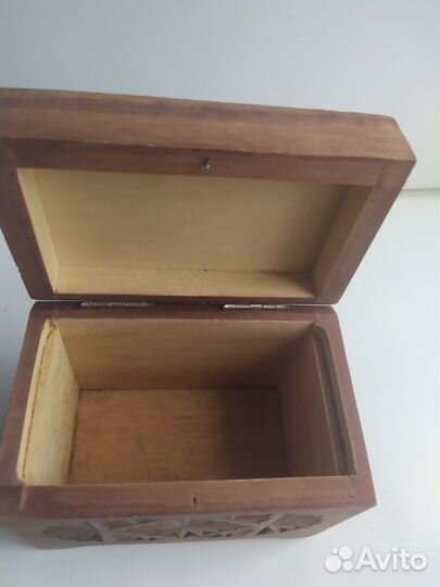 Шкатулка для украшений и подставка для украшений