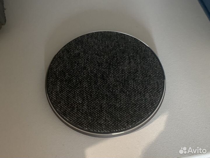 Беспроводная зарядка для телефона