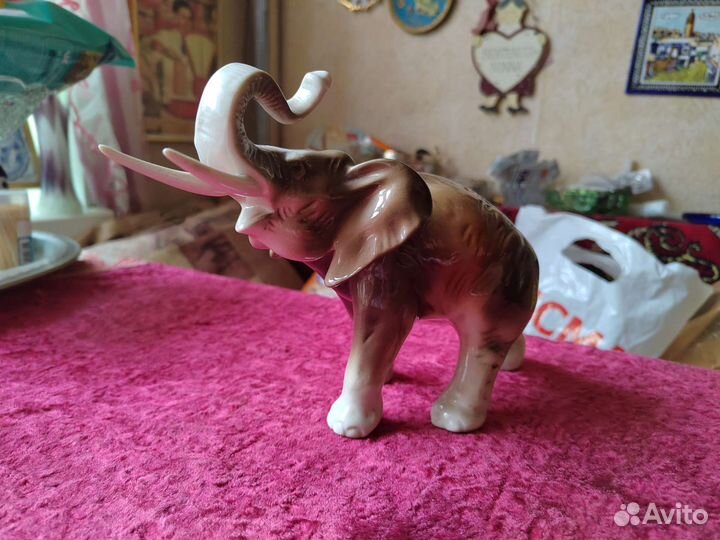 Статуэтка Слон Royal Dux Чехословакия