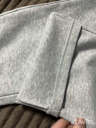 Спортивные брюки