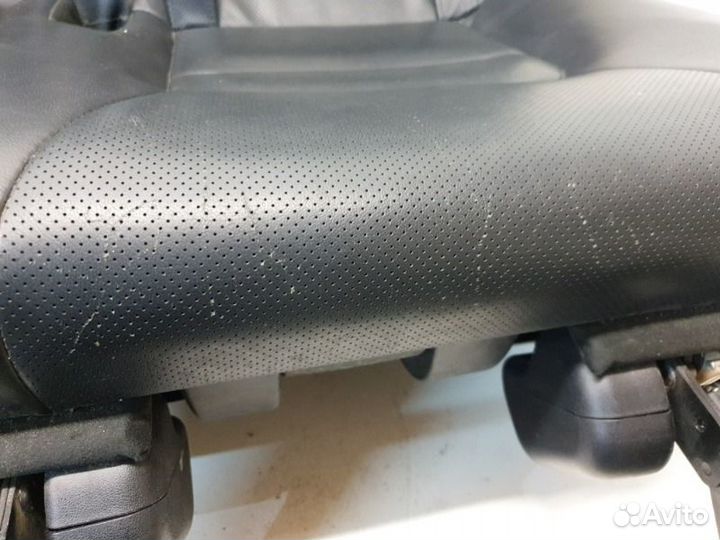 Сиденья задняя Toyota Land Cruiser 200 2016