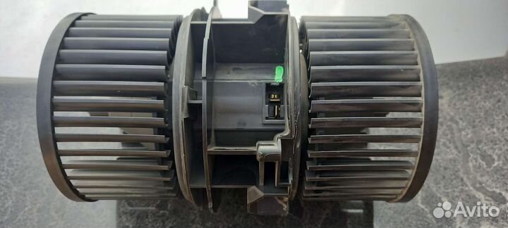 Моторчик печки Рено Флюенс