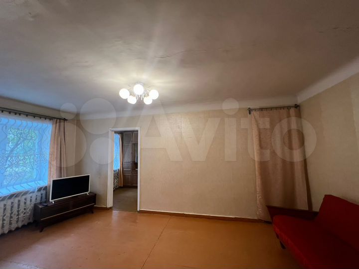 2-к. квартира, 42,2 м², 1/5 эт.