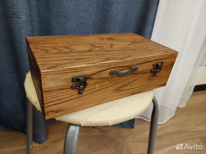 Деревянный ящичек шкатулка