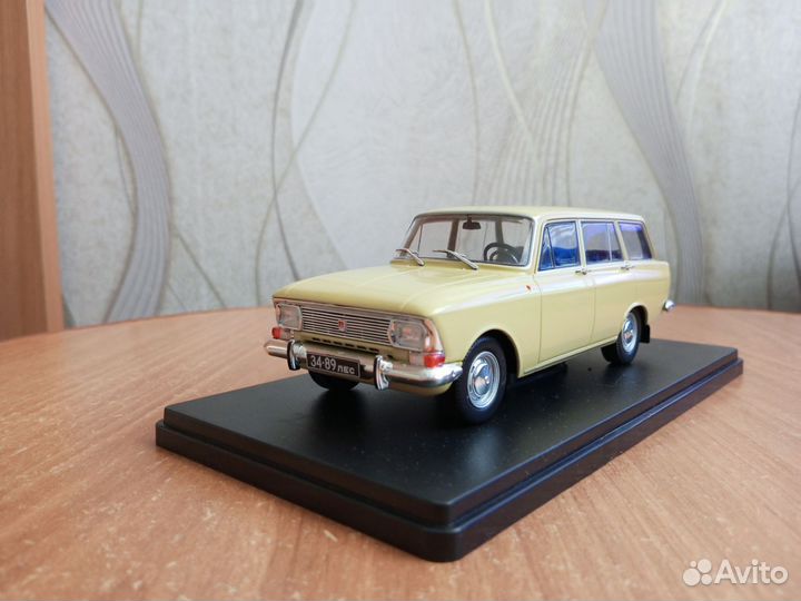 Модель автомобиля Москвич-427