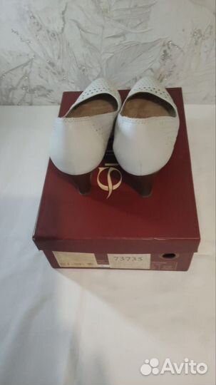 Женские кожаные туфли 38 р