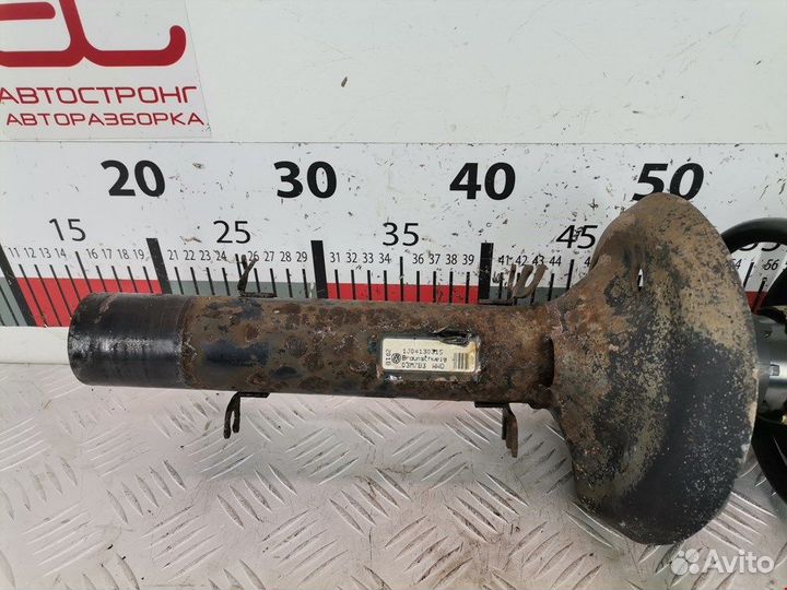 Стойка для Volkswagen Golf 4