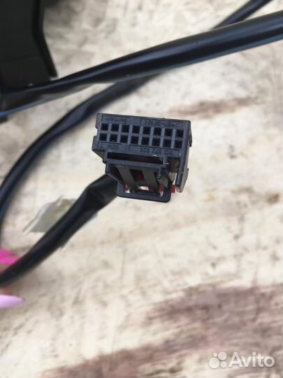 Зеркало боковое правое VW Jetta 5