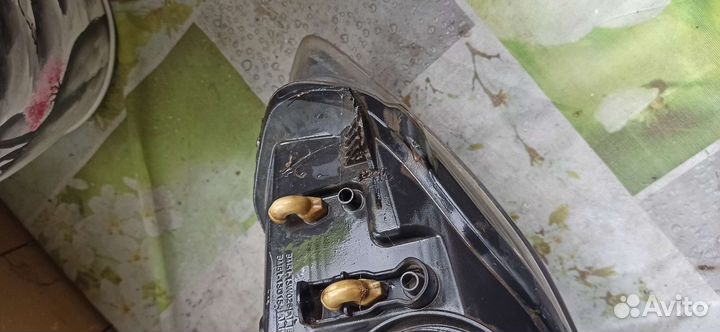 Правая передняя фара форд фокус 3