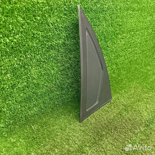 Уголок двери внешний задний левый Chevrolet