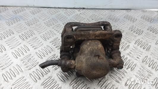 Суппорт тормозной задний левый land rover freeland