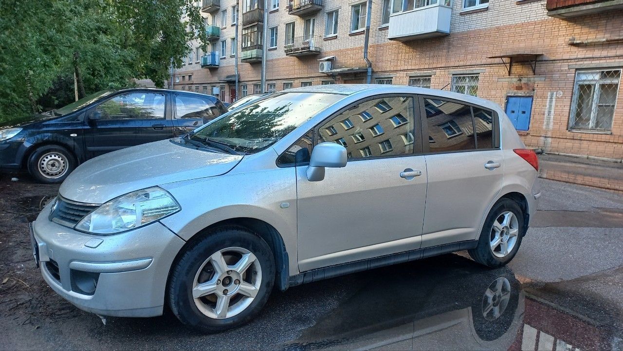 Nissan Tiida: фото владельца