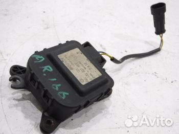 Моторчик заслонки печки