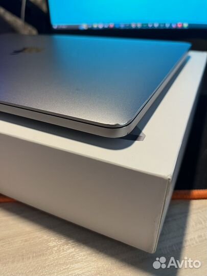 MacBook Pro 13 m1 2020 8/256GB