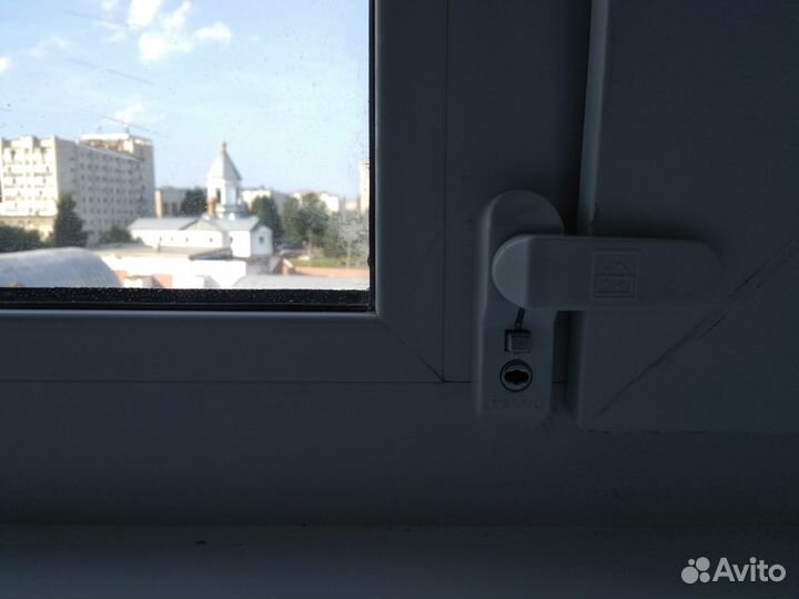 Детский замок - блокиратор на окно