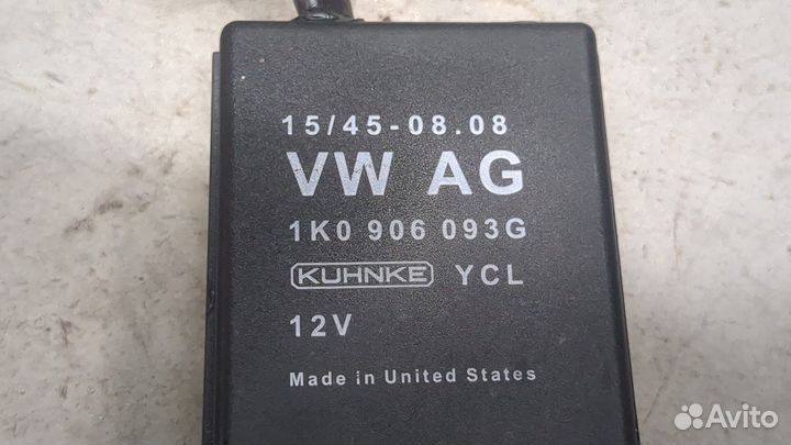 Реле бензонасоса Volkswagen Jetta 6, 2016