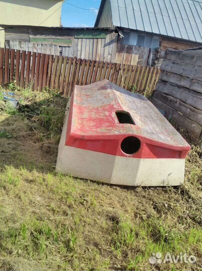 Лодка,нужен ремонт стеклопластиковая