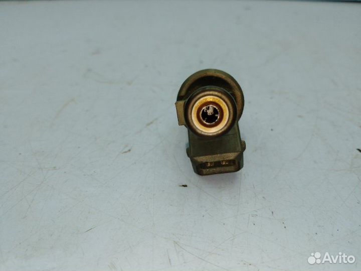 Форсунка топливная Mercedes-Benz C-Class W202