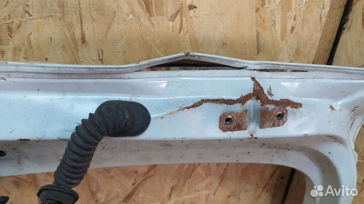 Дверь багажника Renault Sandero I