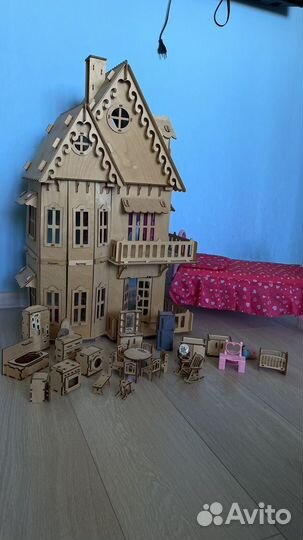 Детский деревянный домик кукольный с мебелью