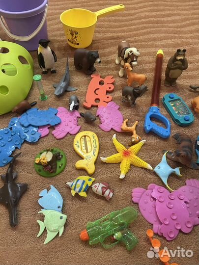 Игрушки для купания и халатик