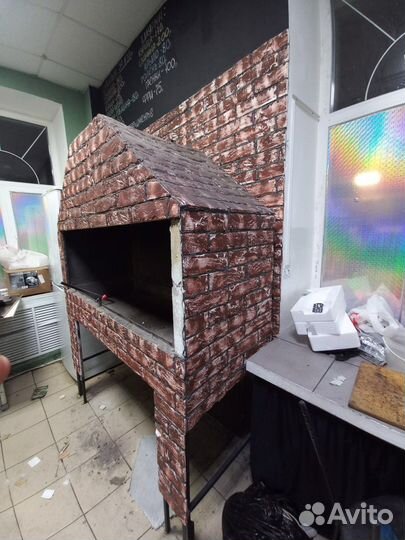 Мангал с крышей