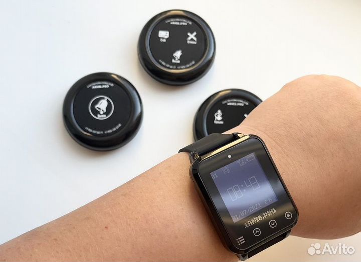 Кнопка вызова официанта/персонала/сотрудника и час