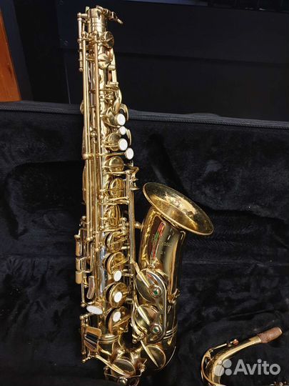 Саксофон Roy benson