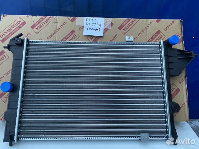 Радиатор охлождения на opel vectru-A(88