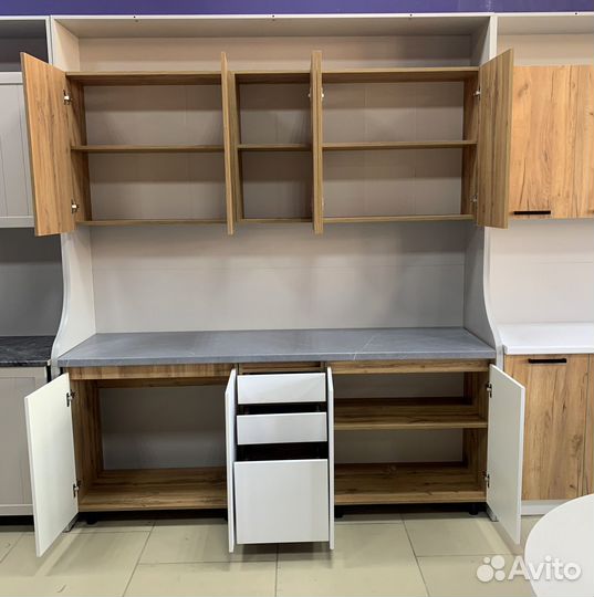 Кухня новая