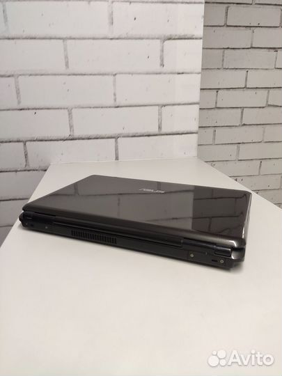 Надежный для дома и офиса ноутбук Asus