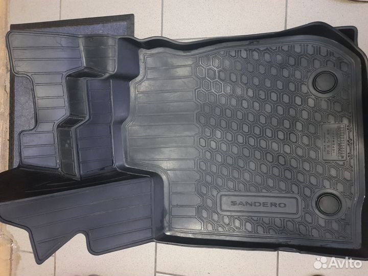 Коврики renault сандеро2