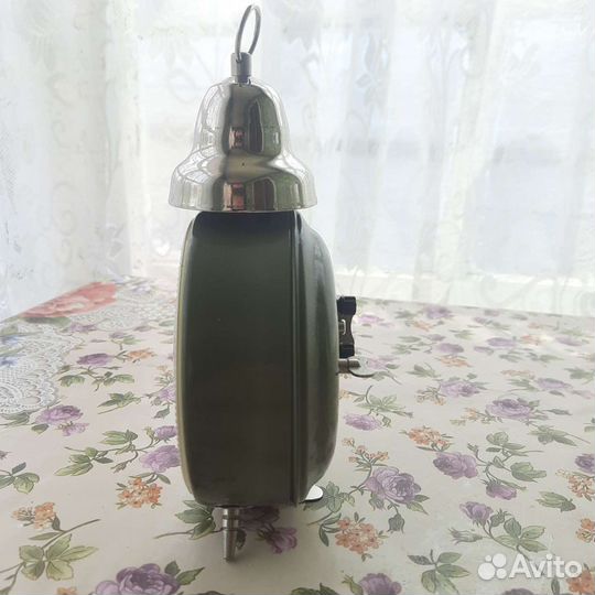 Часы будильник янтарь с колокольчиком новые