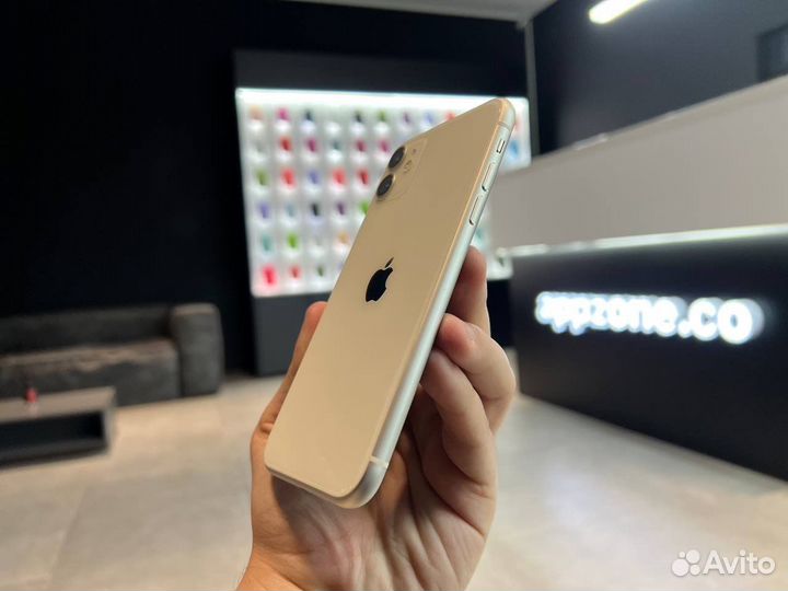 iPhone 11, 64 ГБ